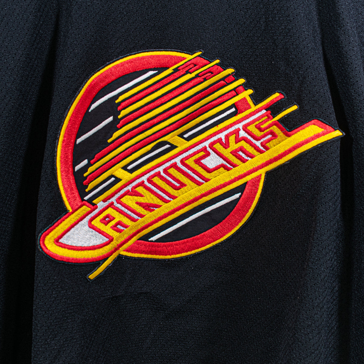 CCM Vancouver Canucks NHL Jersey Sewn VNTG Shop