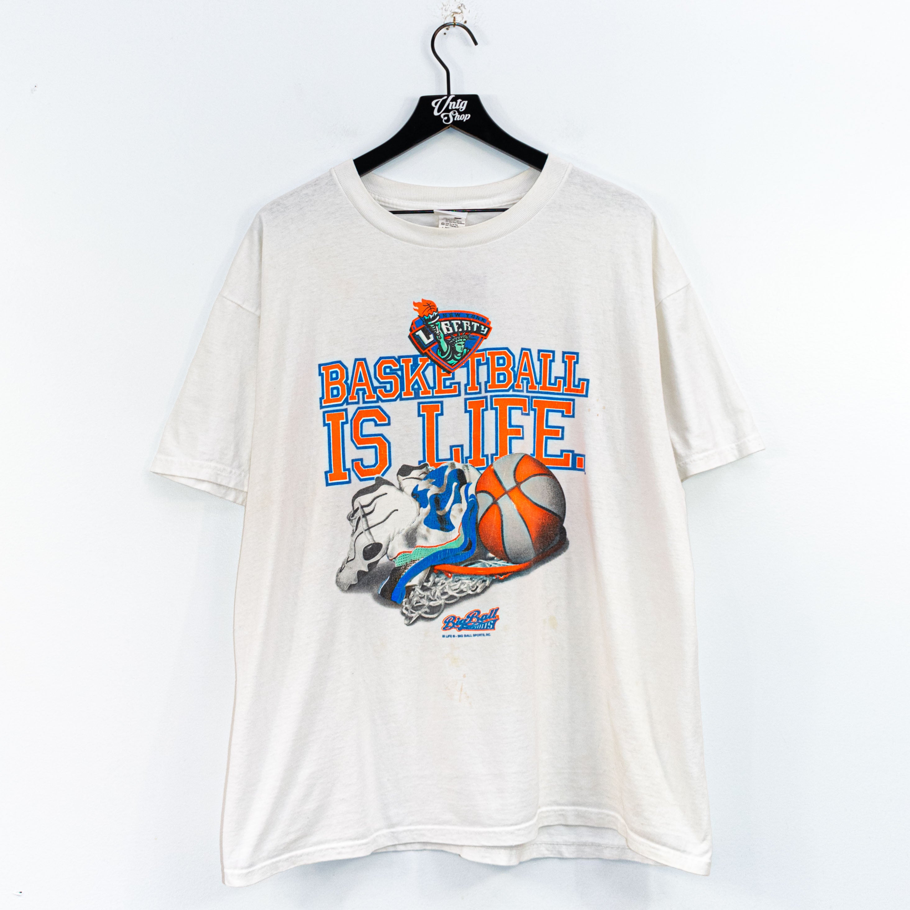 Vintage Basketball is Life T-shirt / Vintage Big Ball Sports