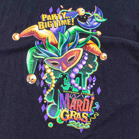 2005 Universal Studios Mardi Gras T-Shirt Theme Park