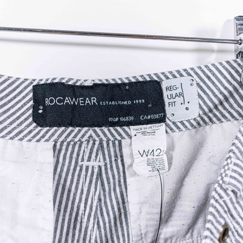 Rocawear Striped Cargo Shorts Baggy Hip Hop Seersucker