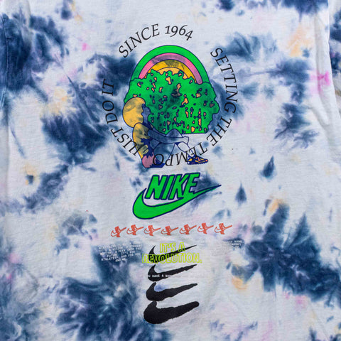 NIKE Tie Dye T-Shirt Swoosh Setting The Tempo