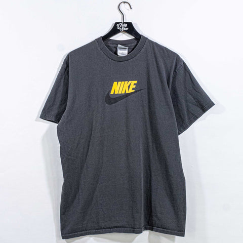 NIKE Swoosh Spell Out T-Shirt