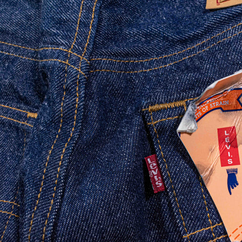 Levis 501 Button Fly Jeans Shrink To Fit