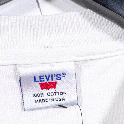 Levi's Sit On It Red Tab T-Shirt