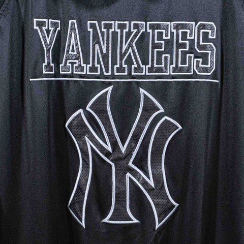 New York Yankees Logo Spell Out Zip Up Jacket Majestic Hooded