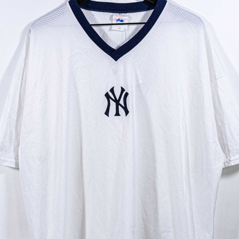 New York Yankees Majestic Center Logo Mesh Jersey T-Shirt