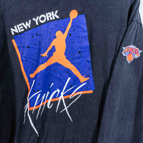 New York Knicks Nike Statement Courtside T-Shirt Long Sleeve