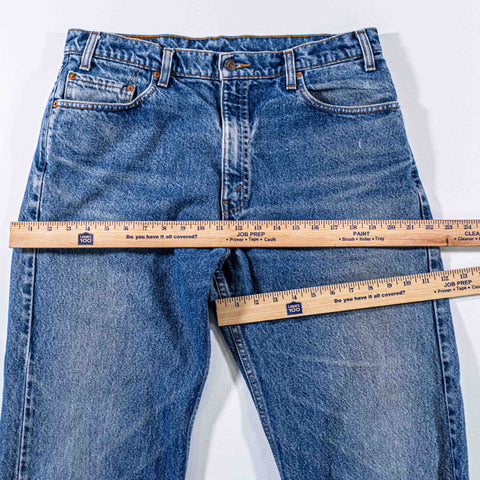 Levis 505 Regular Fit Jeans