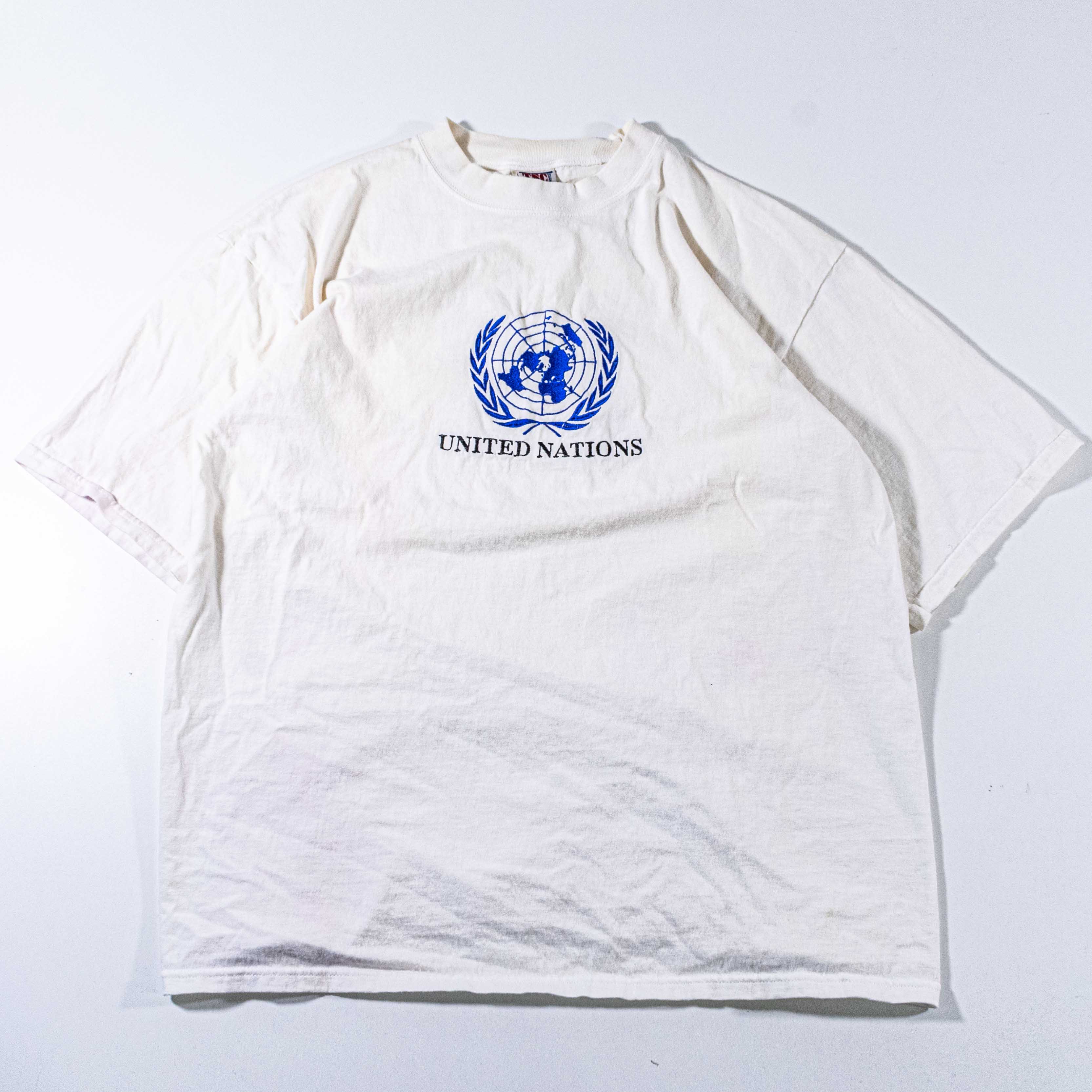 United Nations Crest Embroidered T-Shirt– VNTG Shop