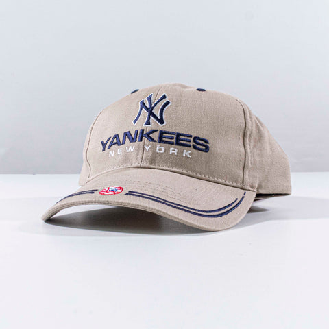 New York Yankees Logo Spell Out Twins Enterprises Hat