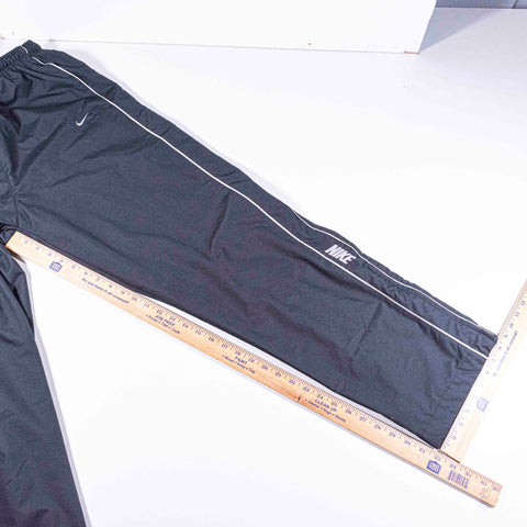 Nike Swoosh Spell Out Wide Leg Windbreaker Joggeres