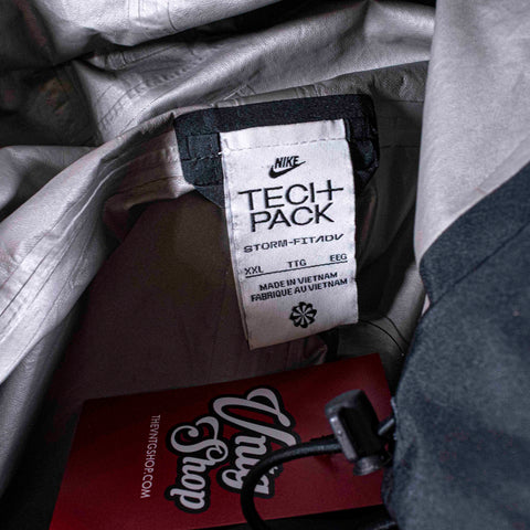 Nike Tech Pack Storm-FIT ADV GORE-TEX Anorak DV9981-010