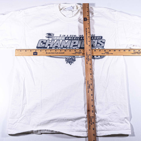 New York Yankees 2000 American League Champions 3 in A Row T-Shirt