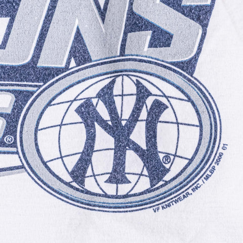 New York Yankees 2000 American League Champions 3 in A Row T-Shirt