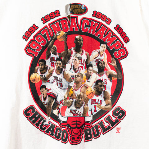 1997 Starter NBA Champions Chicago Bulls Distressed T-Shirt