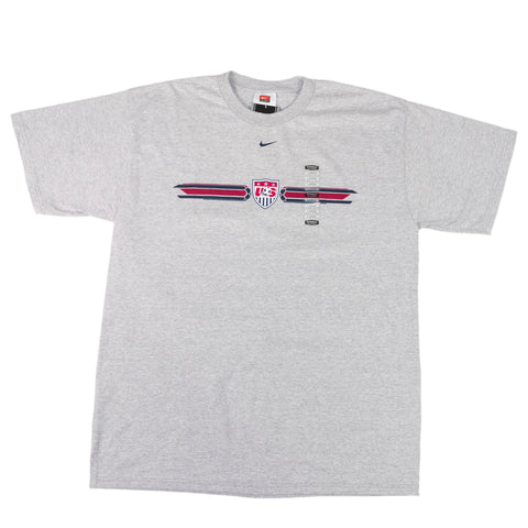2004 NIKE USA Soccer Center Swoosh T-Shirt NWT