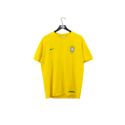 NIKE Brasil Nascido Para Jogar Futbol T-Shirt
